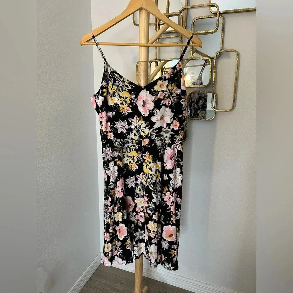 Gap Cami Dress black floral size Large New
